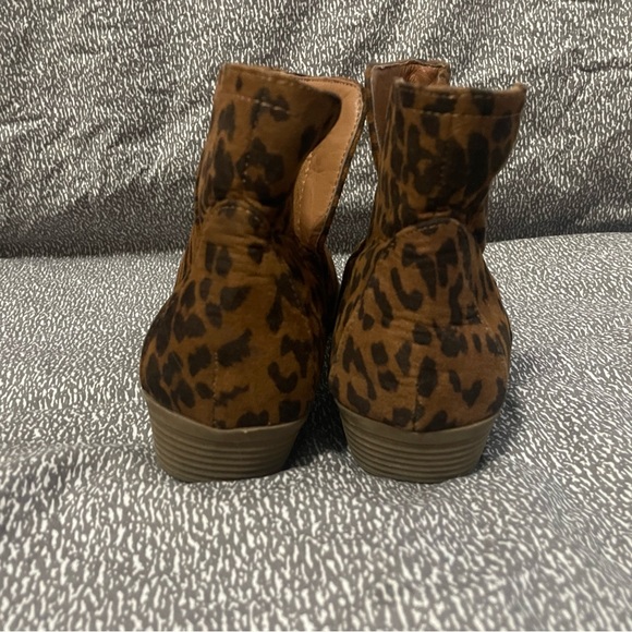 Tiger and Leopard Print Ankle Boots - Picture 8 of 9